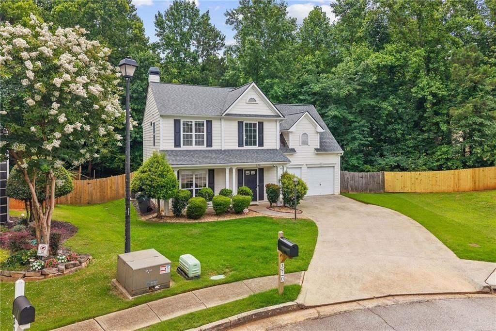 370 Manor Glen Dr - Photo 3 of 44