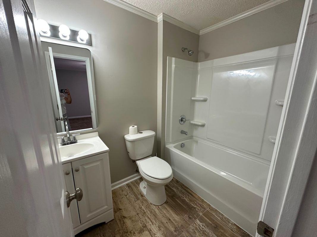 112 Barrington Dr ##2 - Photo 4 of 10