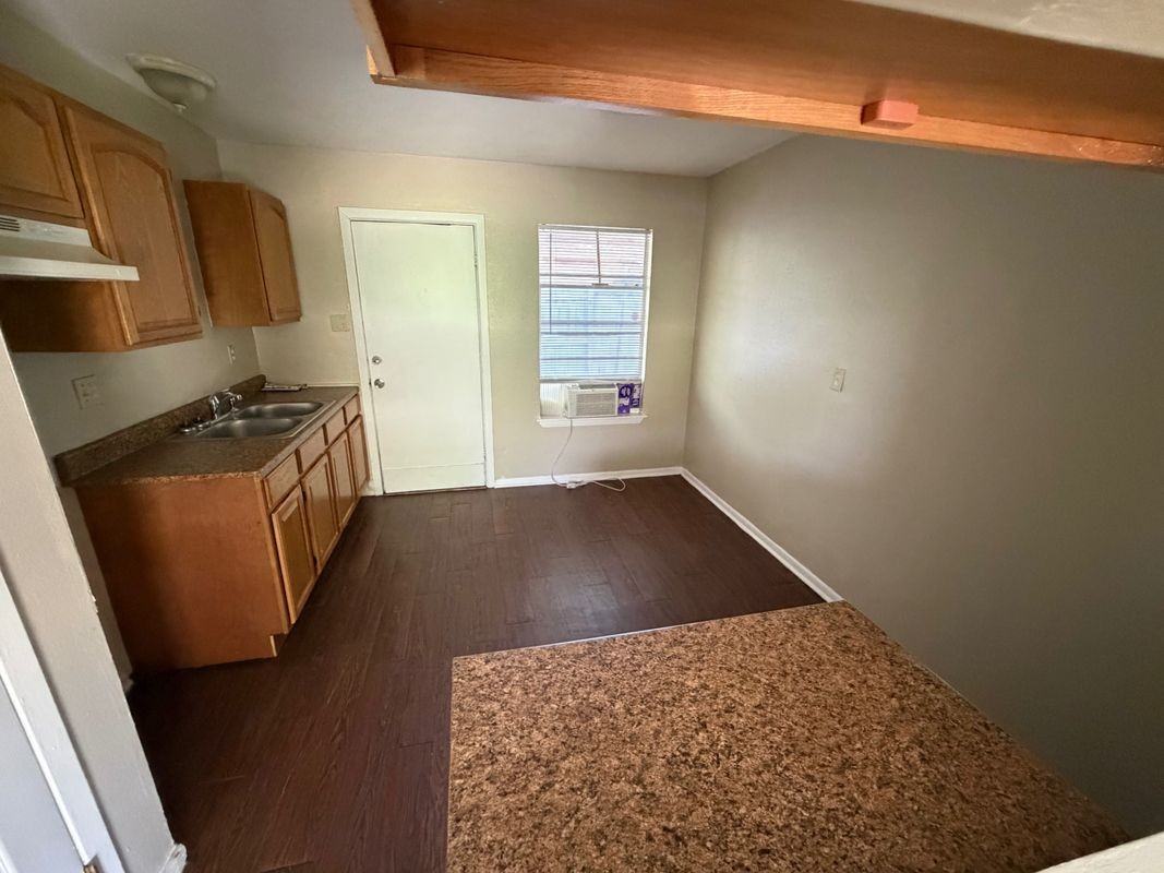 211 Baldwin Blvd ##203 - Photo 4 of 8