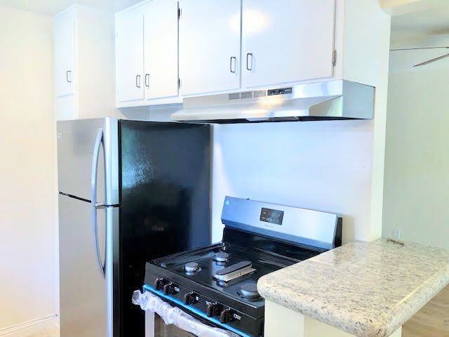 10815 Morrison St - Photo 4 of 11