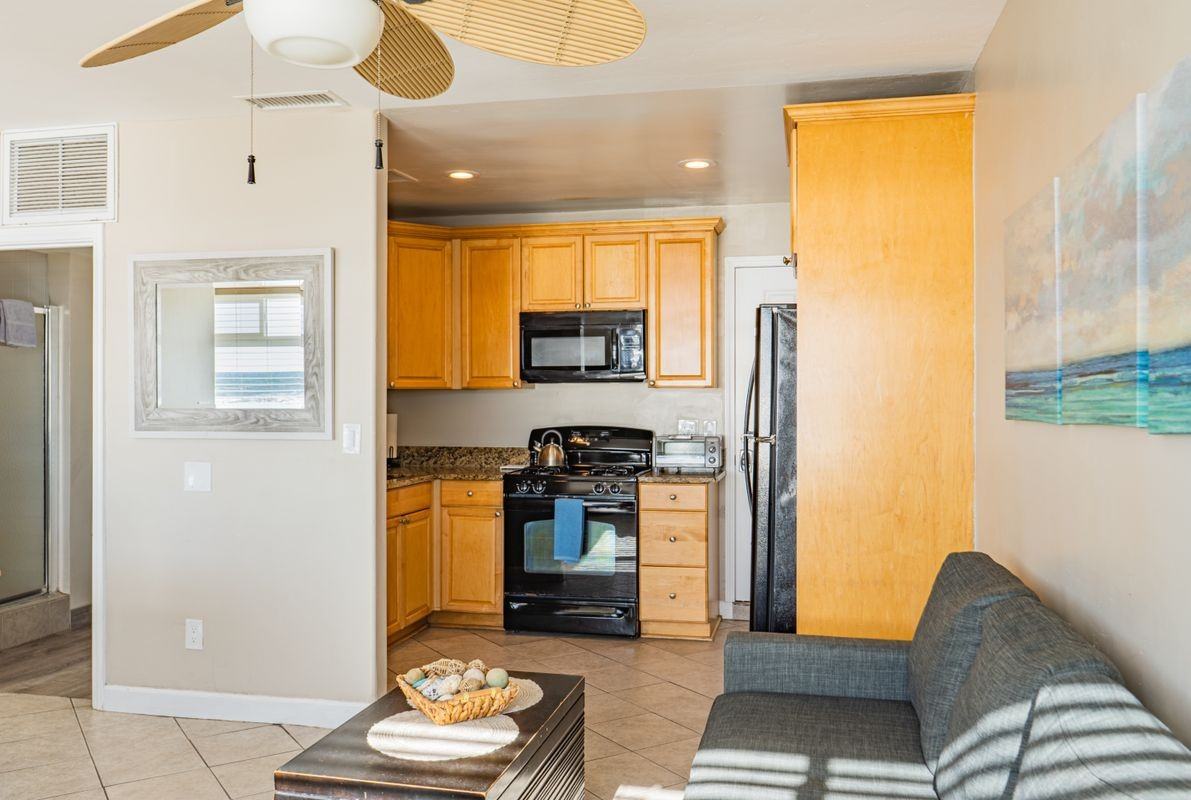 312 S The Strand - Photo 2 of 10