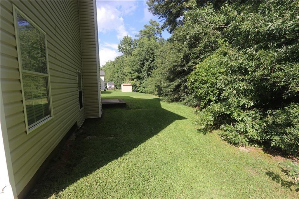 156 Shadowhill Ln - Photo 5 of 21