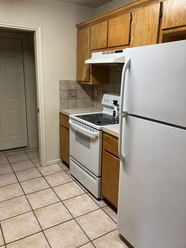 2606 Lucille Dr ##B - Photo 6 of 13