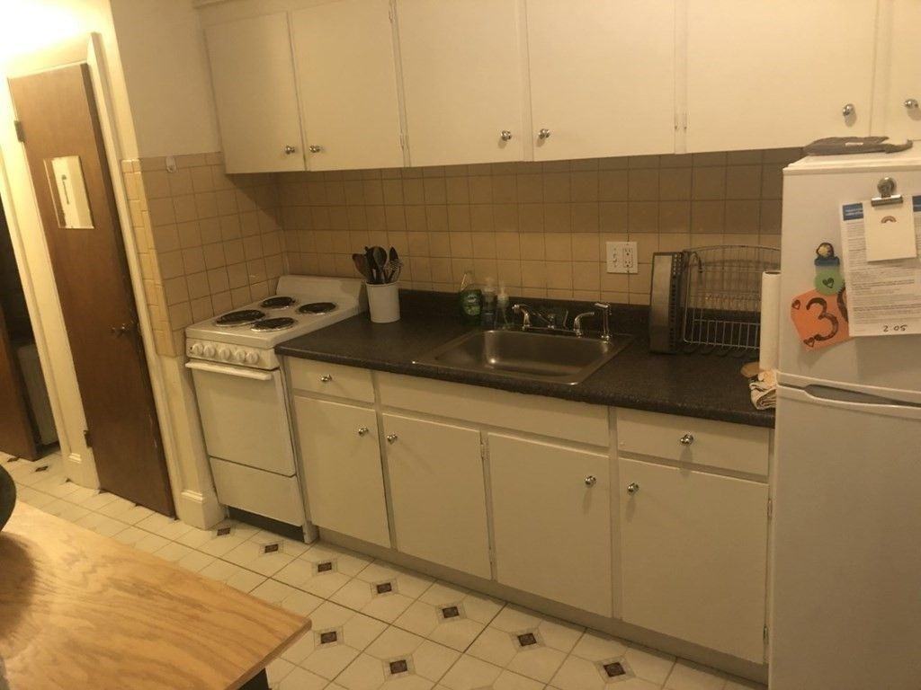 7 Aberdeen St ##11 - Photo 7 of 9
