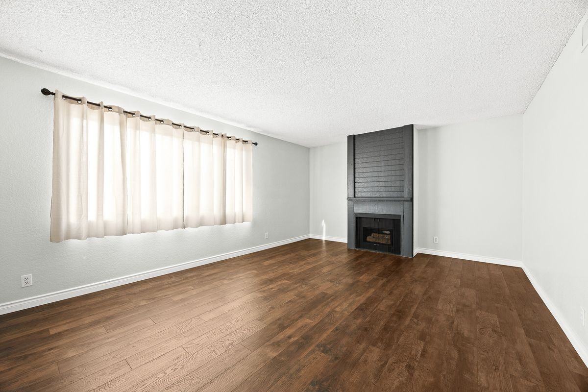 1040 S Garfield Ave - Photo 3 of 26