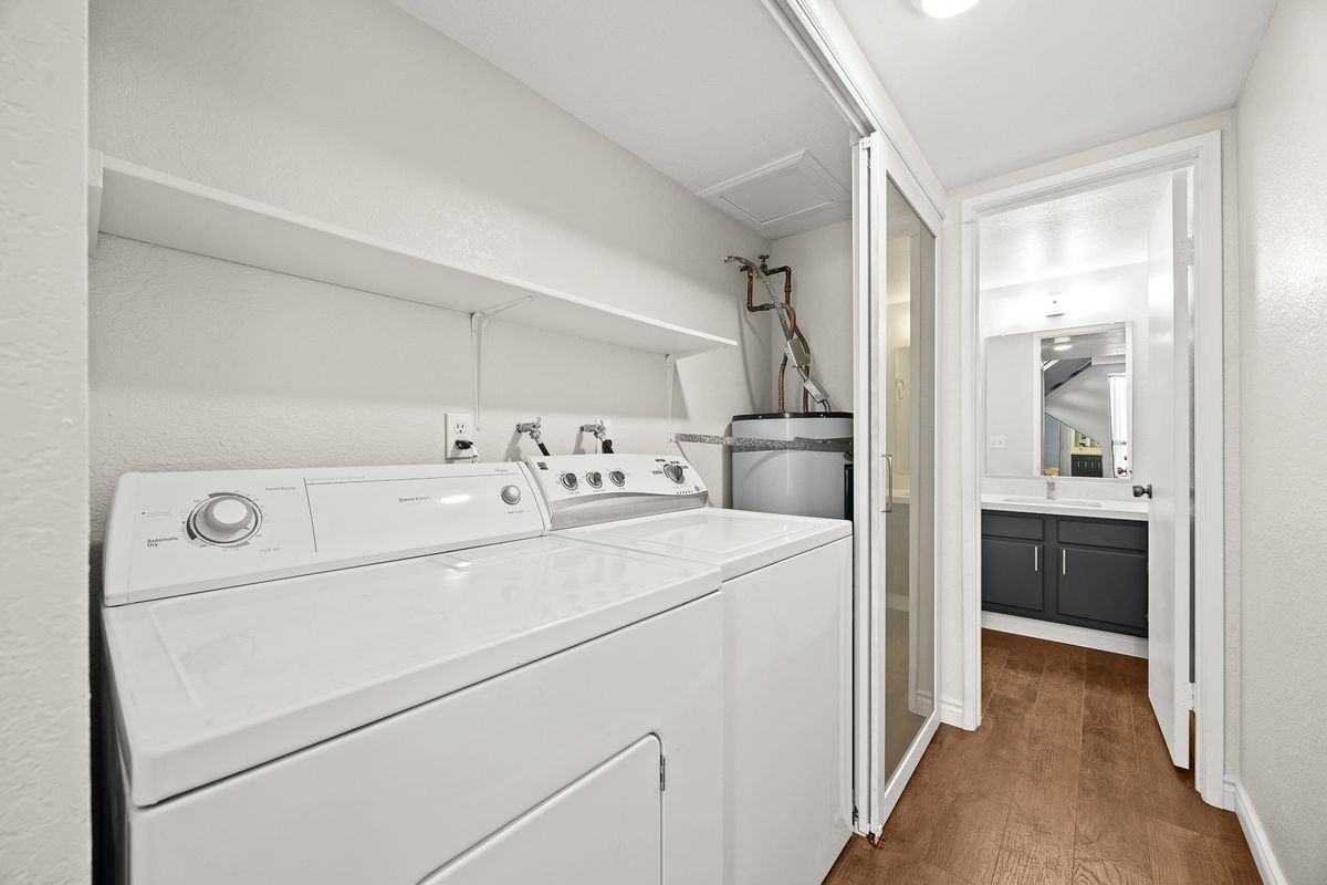 1040 S Garfield Ave - Photo 7 of 26