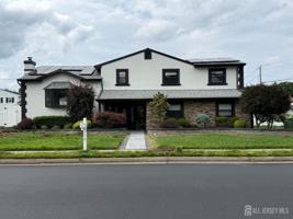 featured image of 95 Calvert Ave E