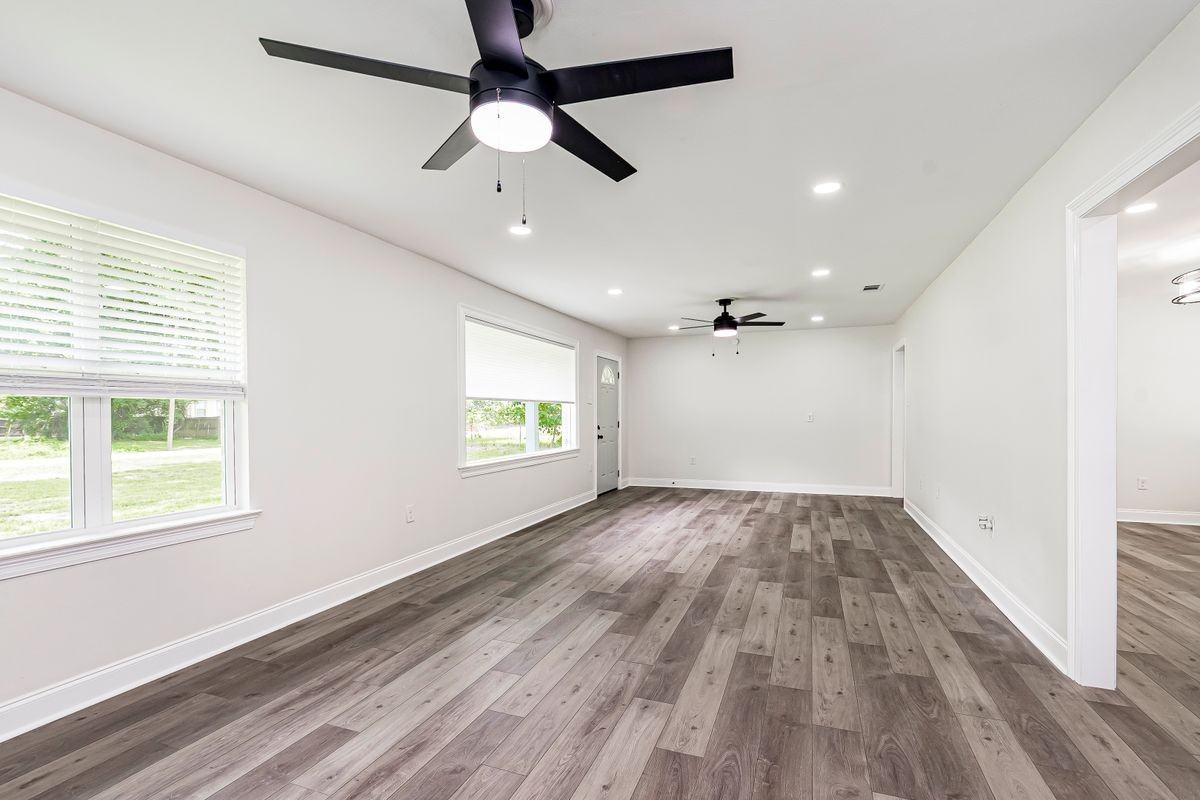 5255 Breckenridge Ave - Photo 3 of 3