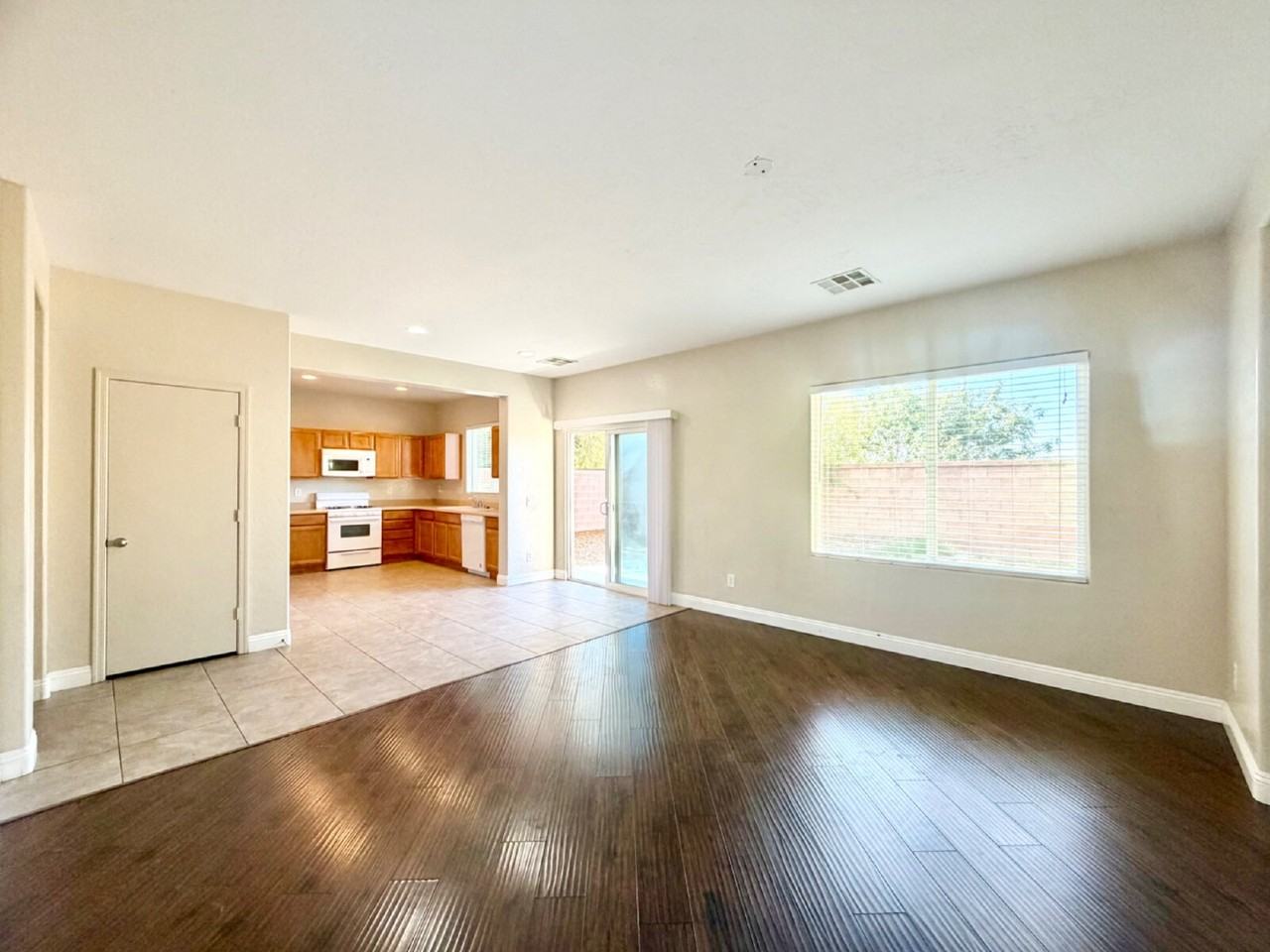 7109 Mercurio Ave - Photo 5 of 30