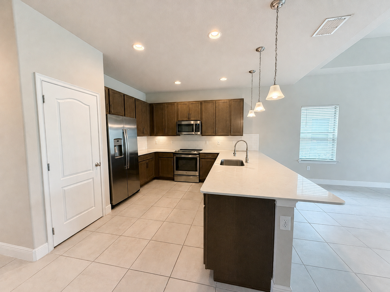 170 Mitchell'S Mnr - Photo 4 of 21