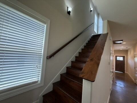 615 Cooper Sq - Photo 7 of 26