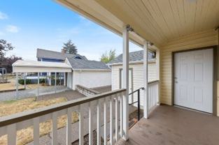 908 Se Shelton St - Photo 1 of 1