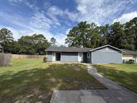 144 Cherokee Cir - Photo 1 of 1