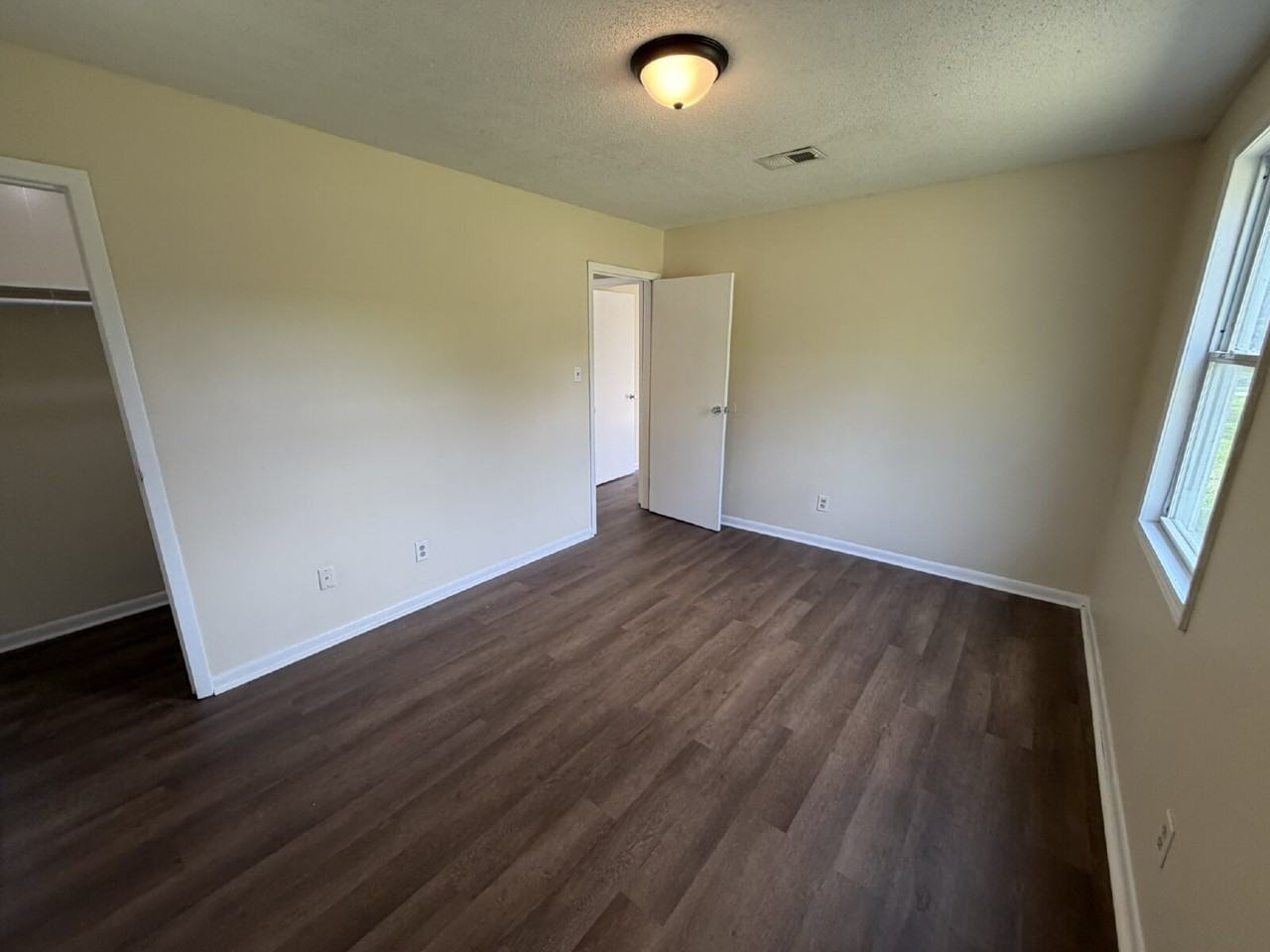 144 Cherokee Cir - Photo 7 of 10