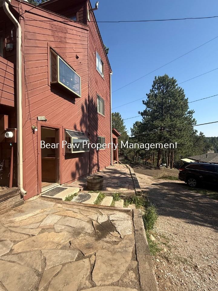 30092 Spruce Rd #L - Photo 2 of 7