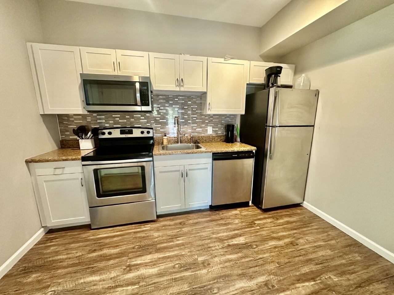 36 Promenade St #201 - Photo 4 of 23