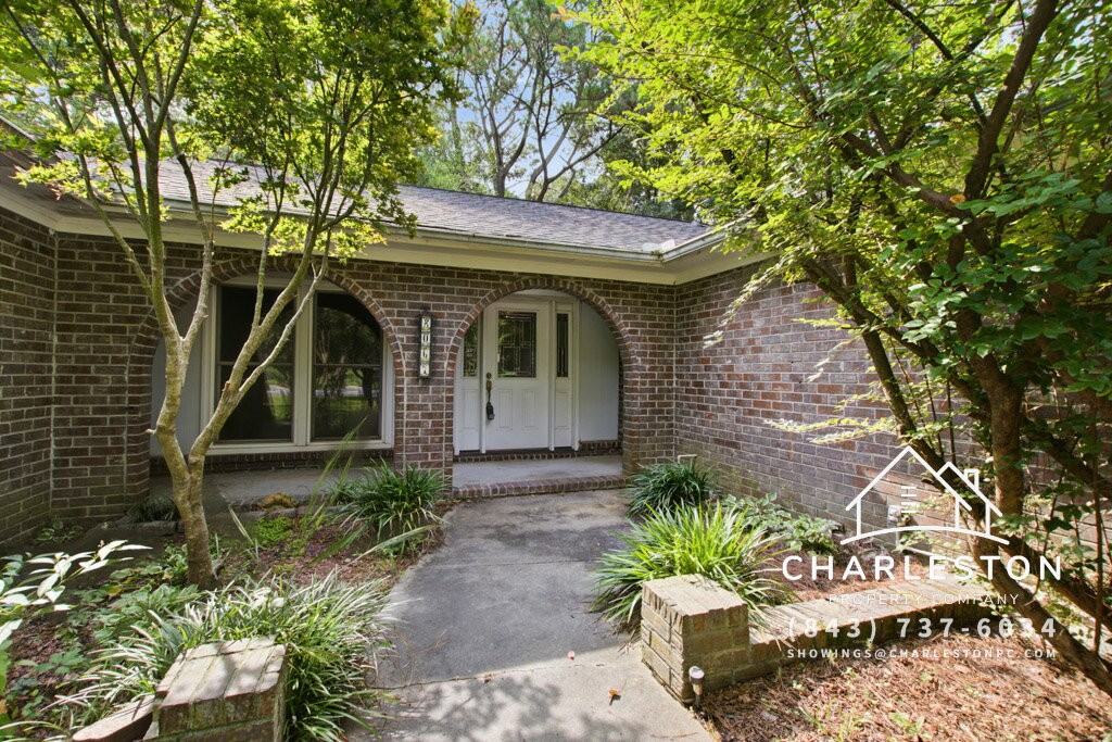 2067 Dogwood Rd
