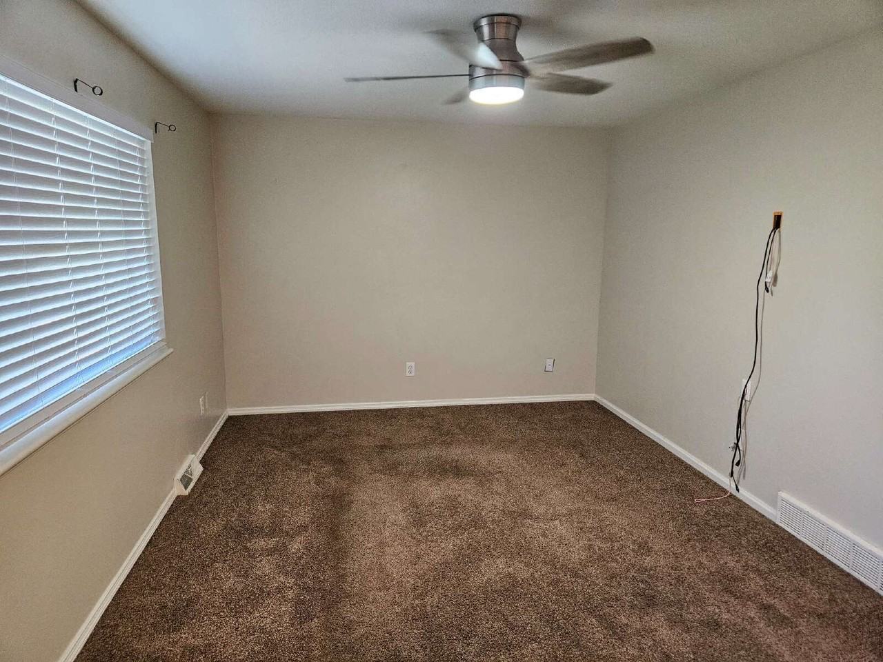 7055 W Fremont Pl - Photo 6 of 29