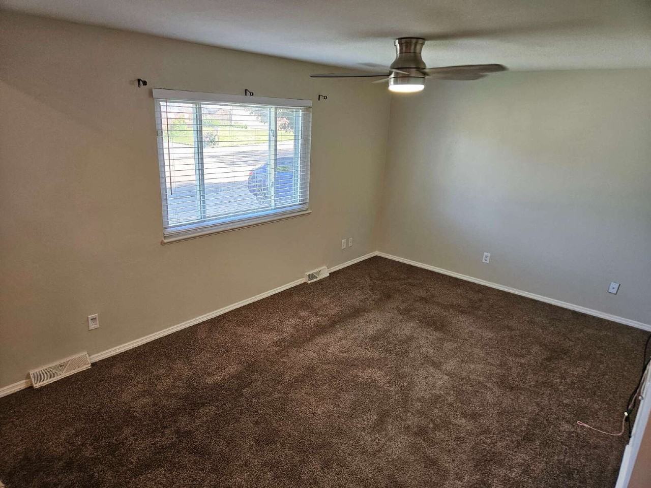 7055 W Fremont Pl - Photo 7 of 29