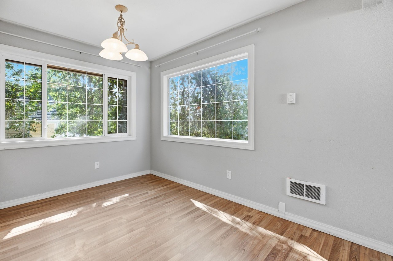 Cherry St Duplex - Photo 3 of 50