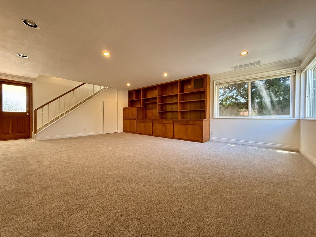 5220 Dresden Cir - Photo 5 of 17