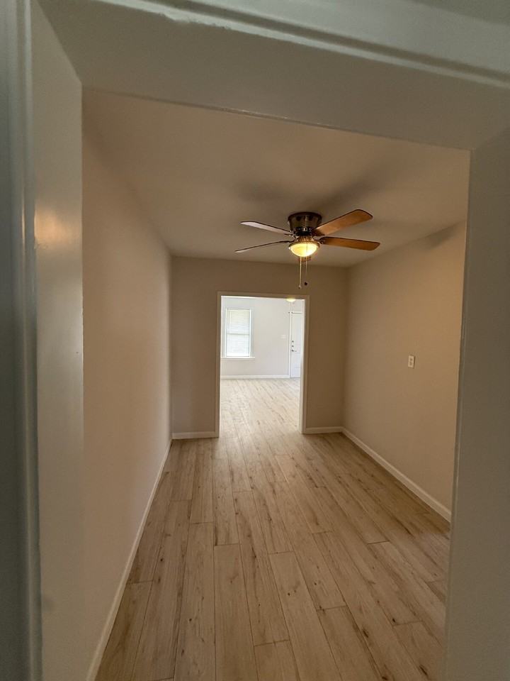 1008 Studewood St - Photo 6 of 6