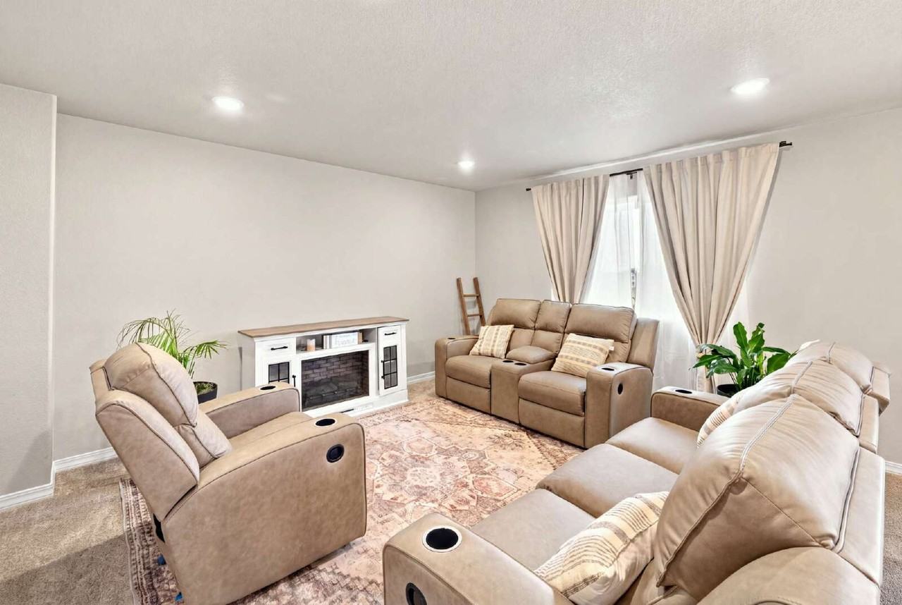 5072 Krueger Rd - Photo 7 of 50