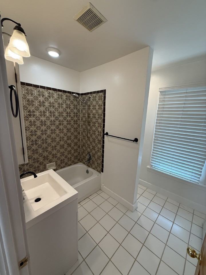 3521 W 40th Ave - Photo 5 of 16