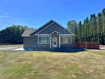 225 Ne Lucas Rd - Photo 1 of 1