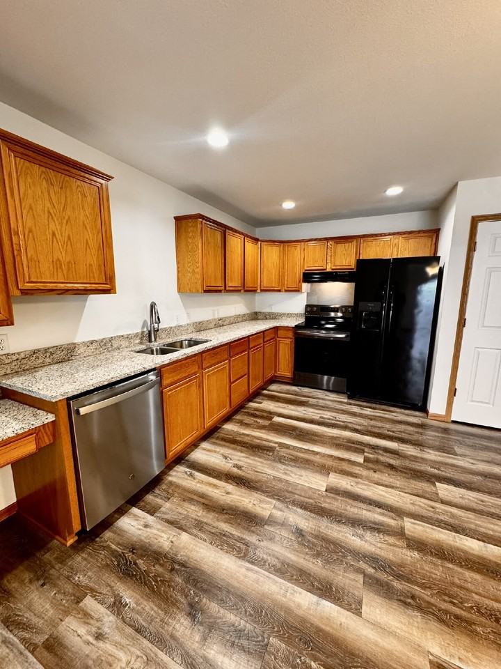19 Ashill Ln - Photo 5 of 17