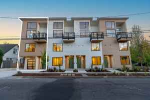 featured image of 822 W 22nd Ave