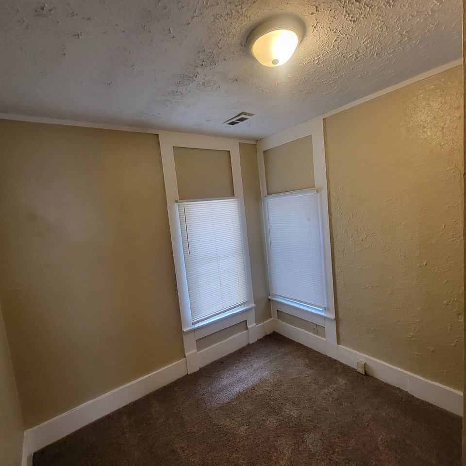 1350 Kappes St - Photo 4 of 7