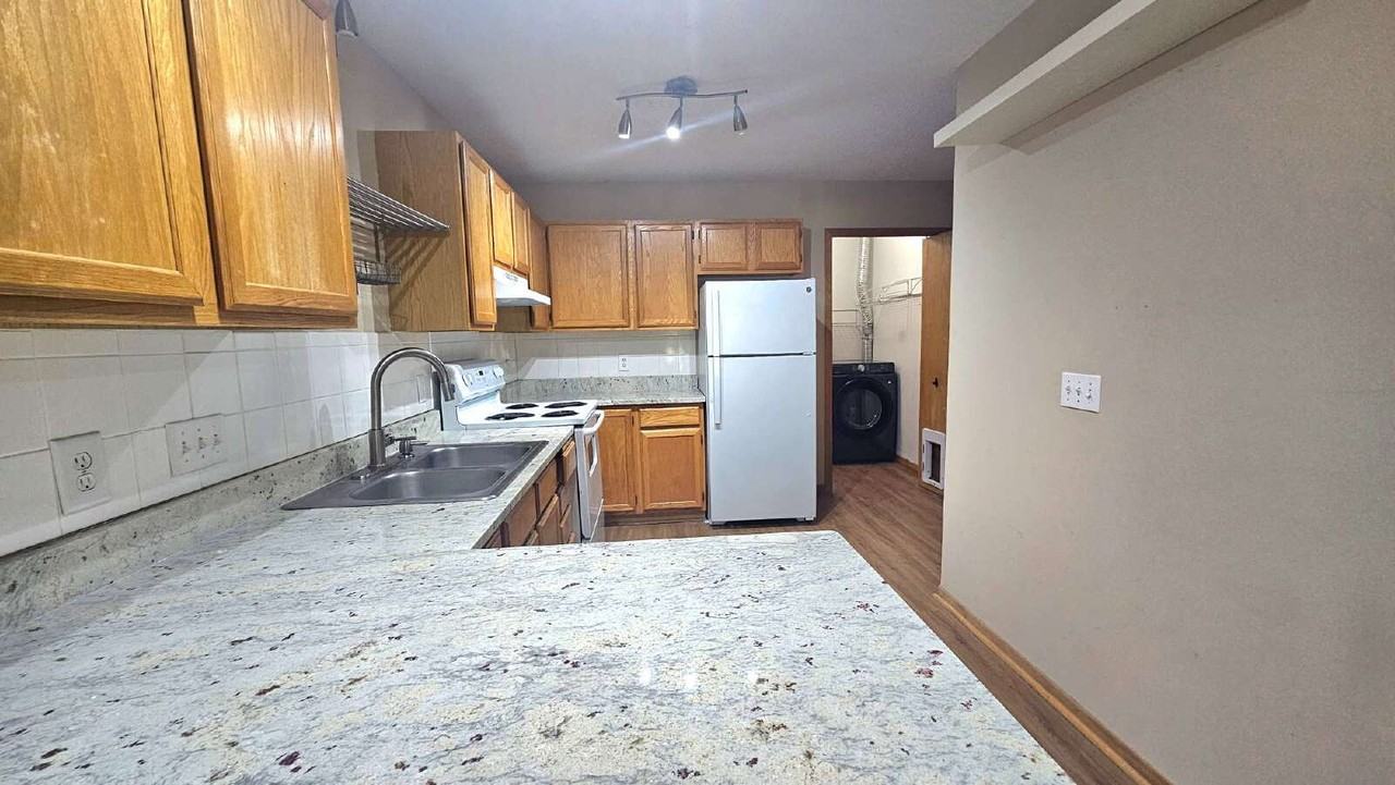 13465 60th Pl N - Photo 5 of 12