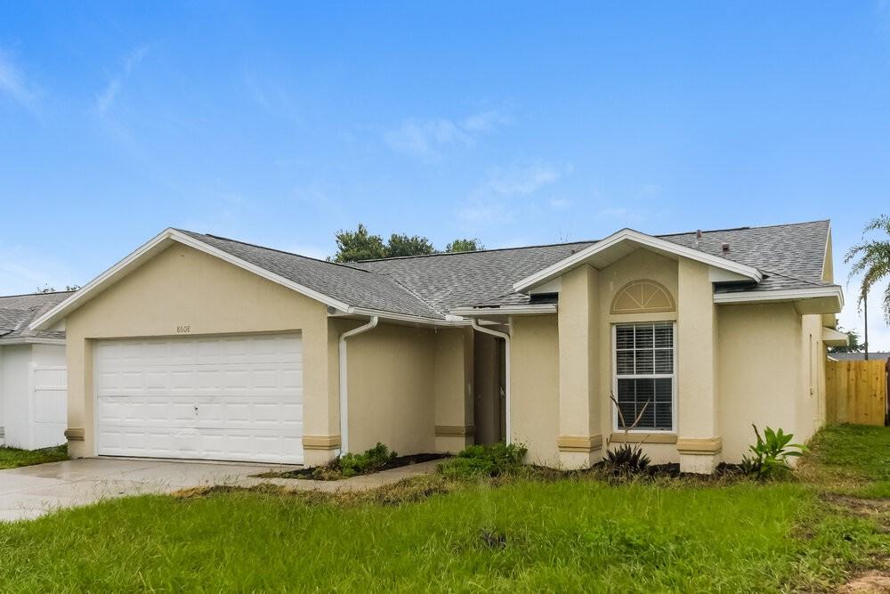 8608 Wellington Loop - Photo 3 of 16