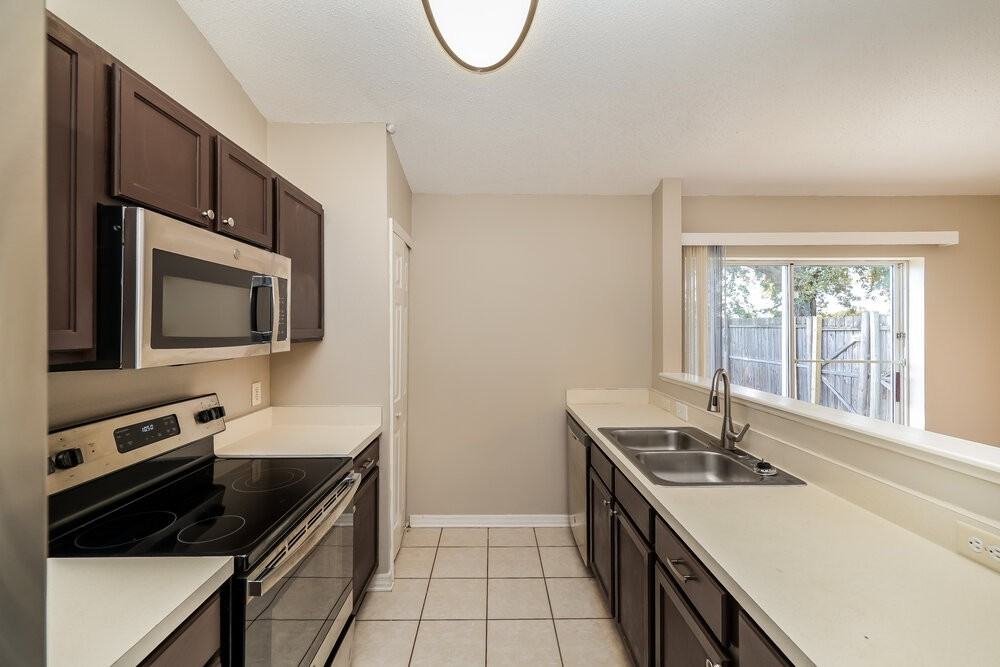 30250 Rattana Ct - Photo 6 of 16