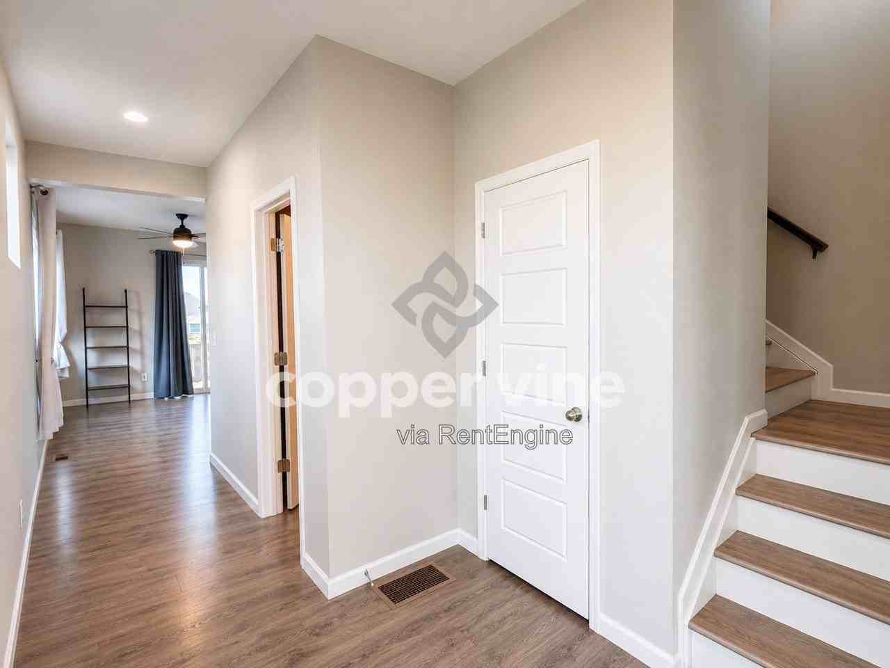 510 W 175th Pl - Photo 4 of 22