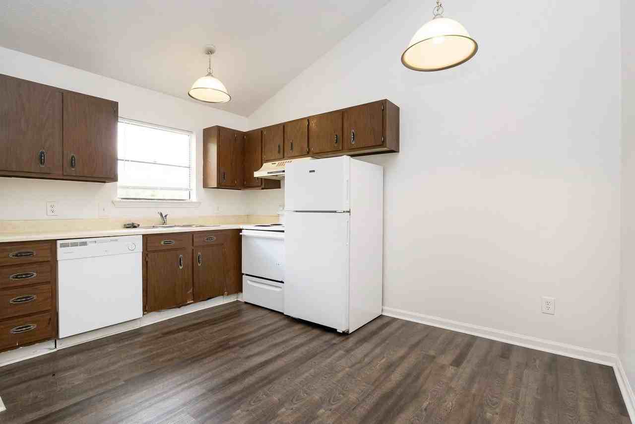 26 Nicole Ln - Photo 2 of 14