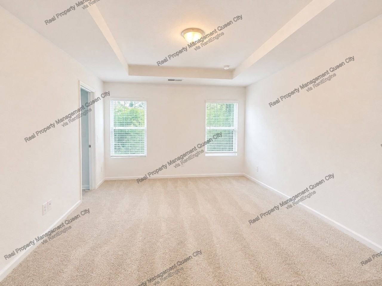 3105 Lilac Grove Dr - Photo 4 of 21