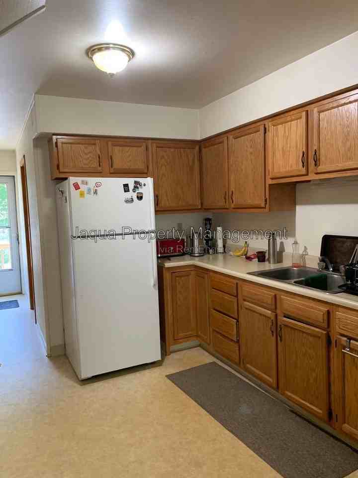 2975 Pagoda Path - Photo 4 of 12