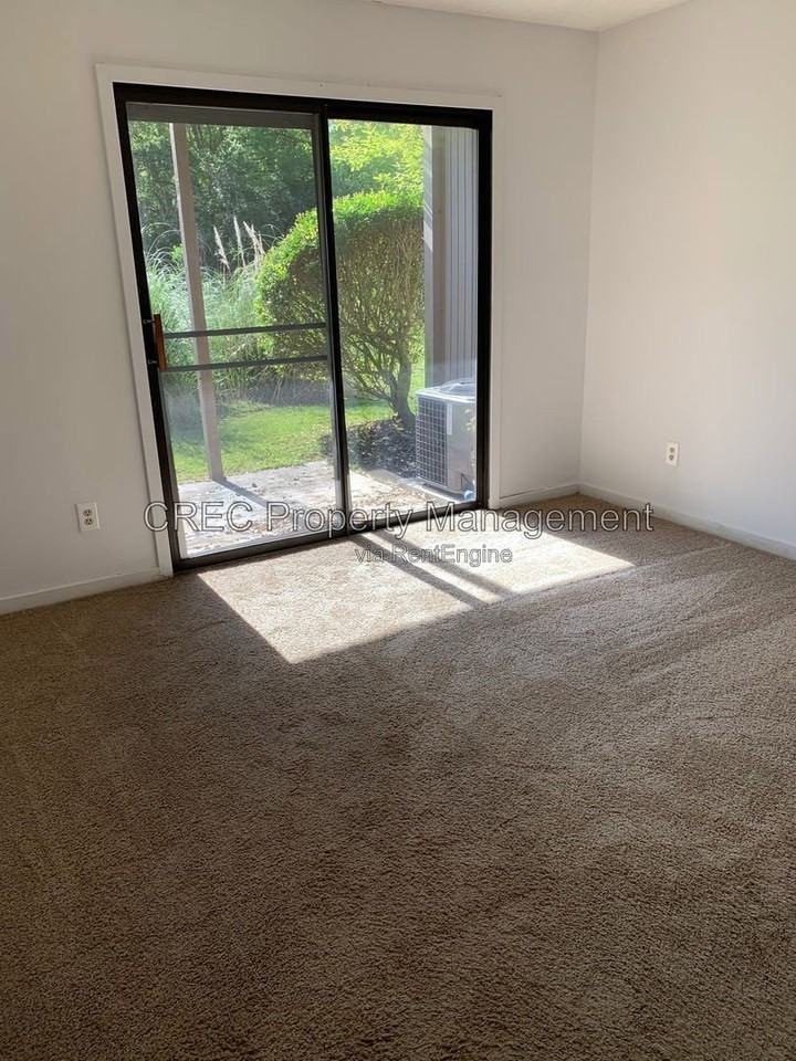 2736 Jobee Dr #3 - Photo 6 of 19