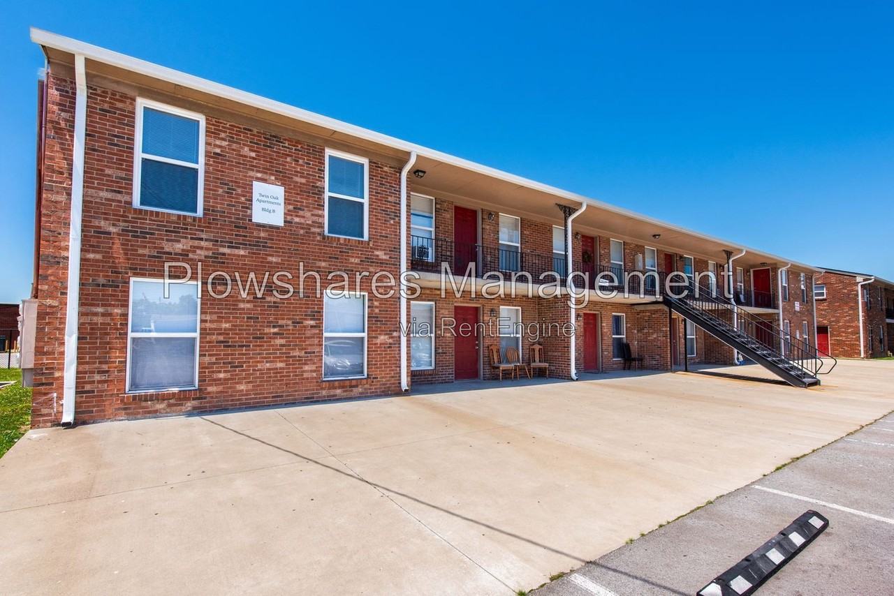 3277 Chinquapin Ln - Photo 2 of 12