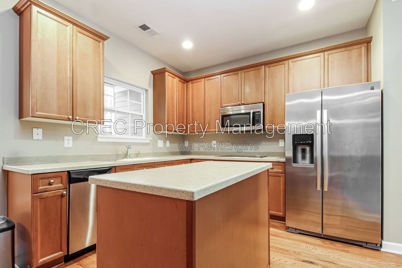3533 Claremont St - Photo 7 of 27