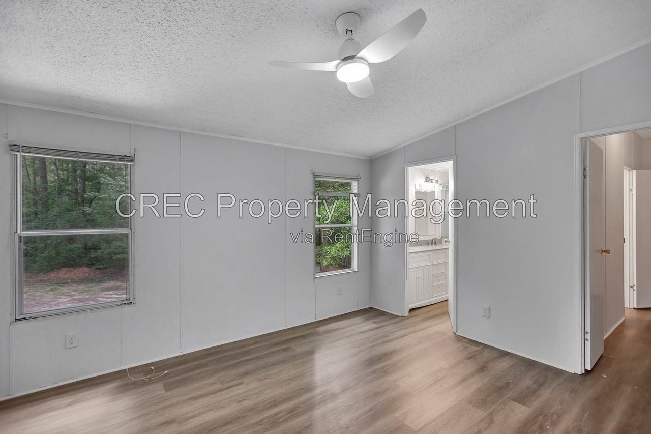 405 Vine St - Photo 7 of 29