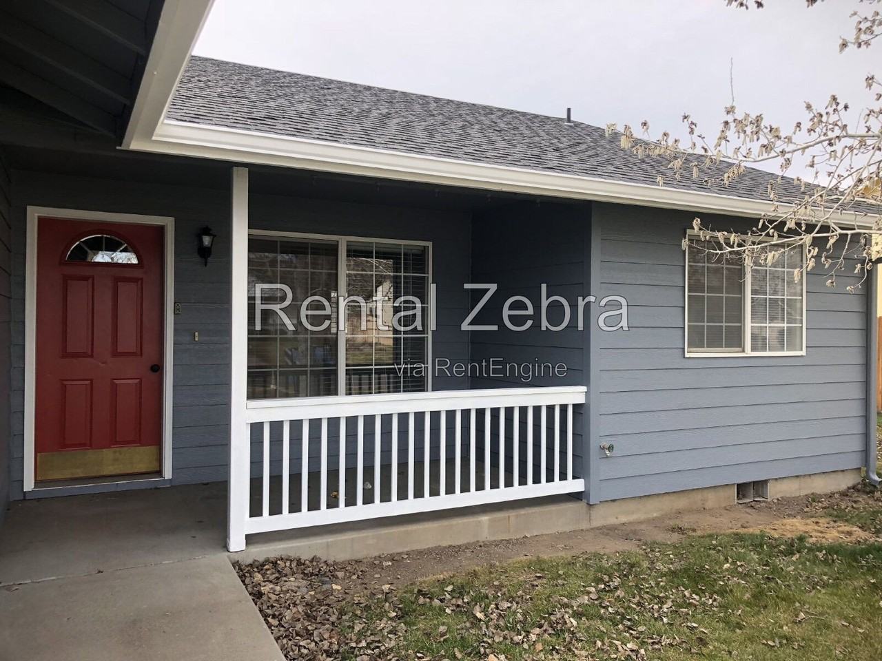 2279 Ne Cherry Loop - Photo 2 of 20