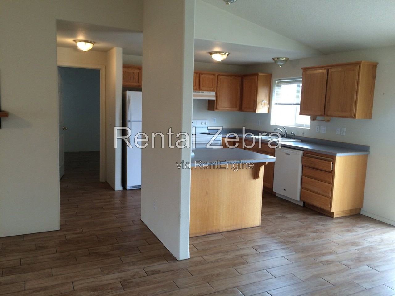 2279 Ne Cherry Loop - Photo 3 of 20