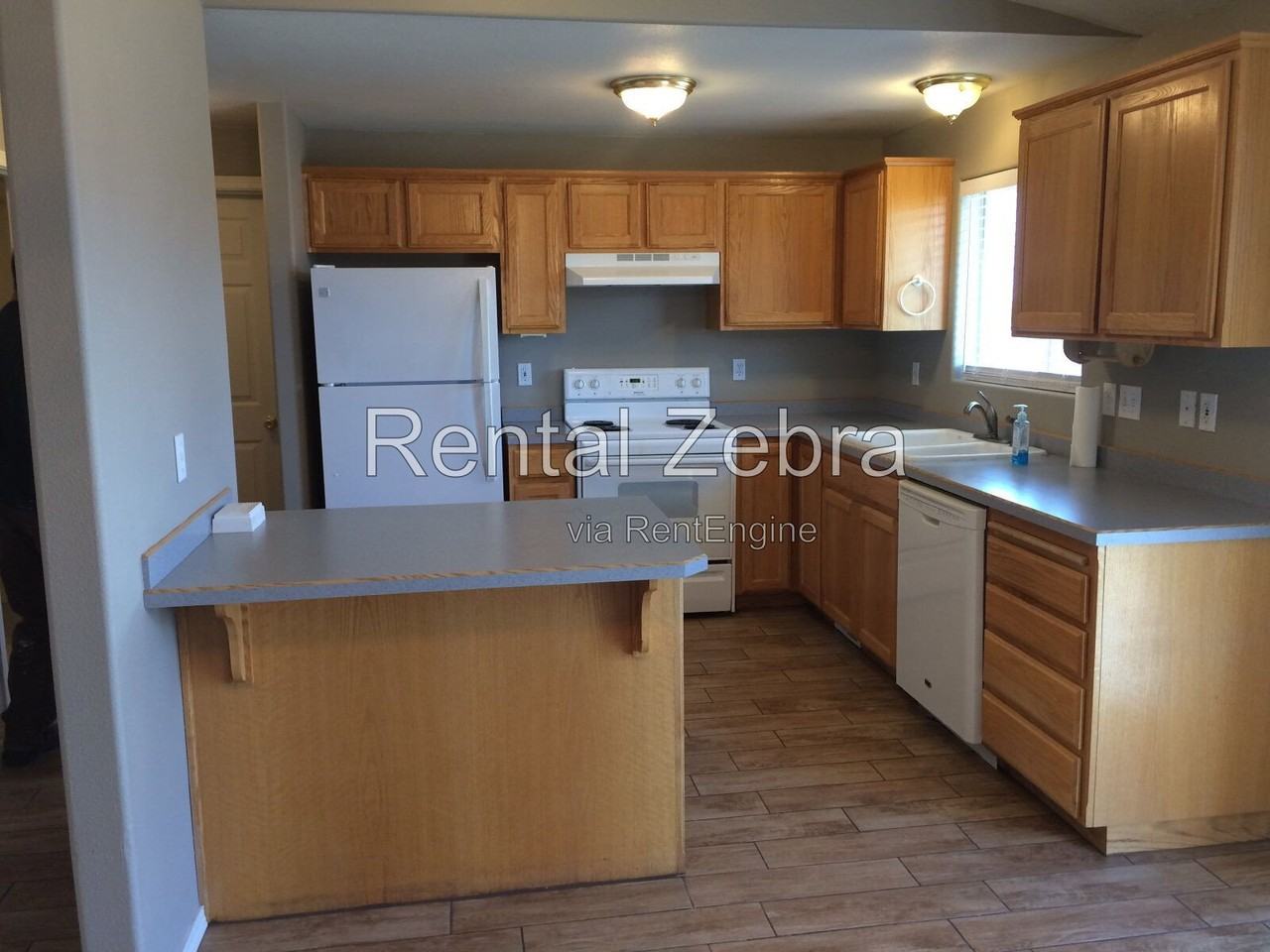 2279 Ne Cherry Loop - Photo 5 of 20