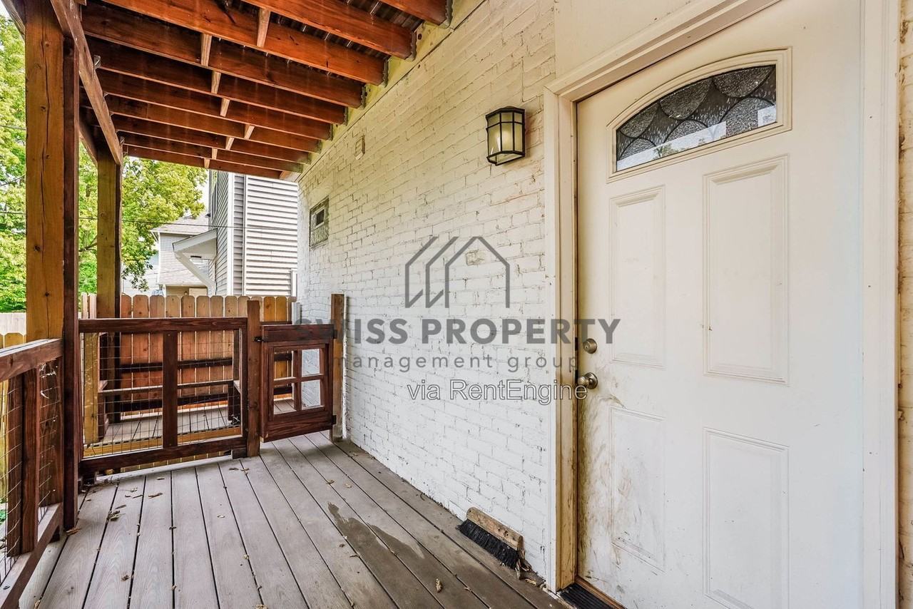 69 Chicago Ave - Photo 4 of 15
