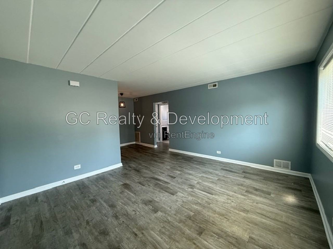 342 Wilson Ave #342A - Photo 3 of 12