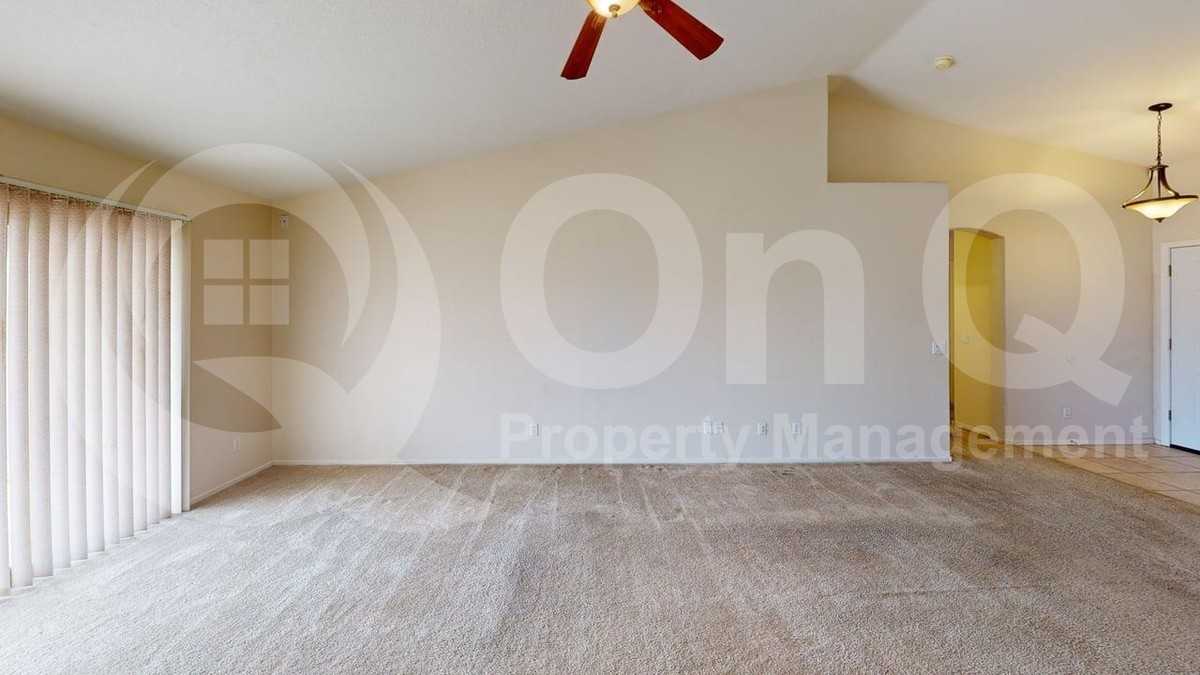 1710 E South Mountain Ave - Photo 5 of 21