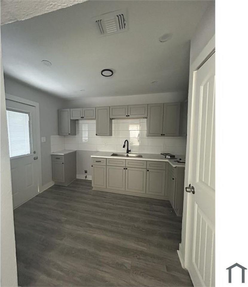 3431 Rosedale St #1 - Photo 7 of 15
